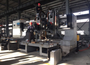 News-How to install our little gantry type CNC plate drilling machine CJ2525HZ 2