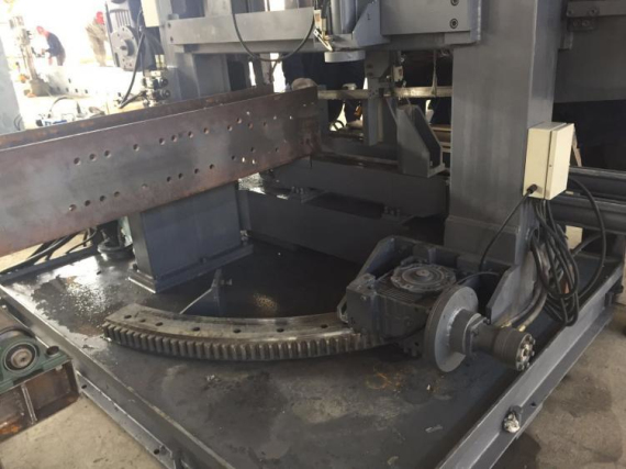 H beam cutting bandsaw